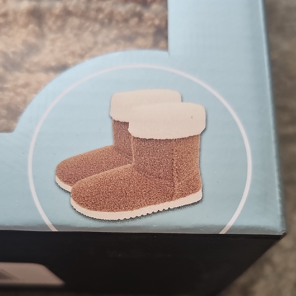 Wayland Square Cozy Brown Memory Foam Slipper Boots Large